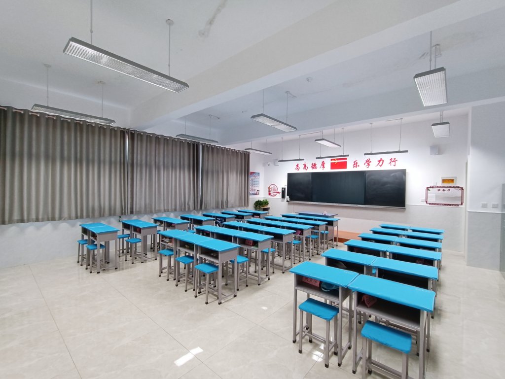 山西介休市金融路小学